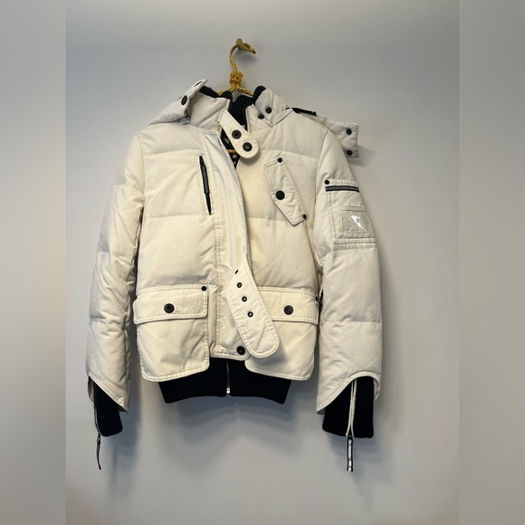 Only puffer jacket- size xs PTP 17inch - Picture 11 of 13